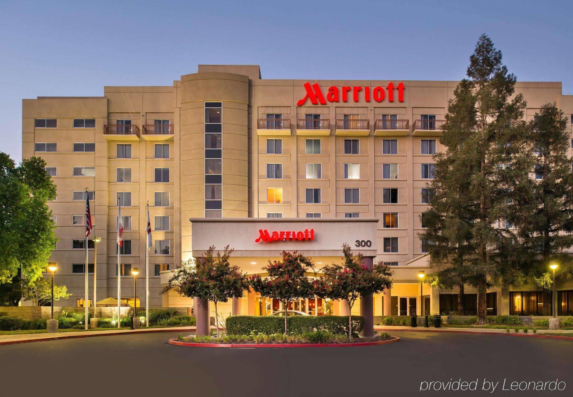 Visalia Marriott At The Convention Center Hotel Exterior photo